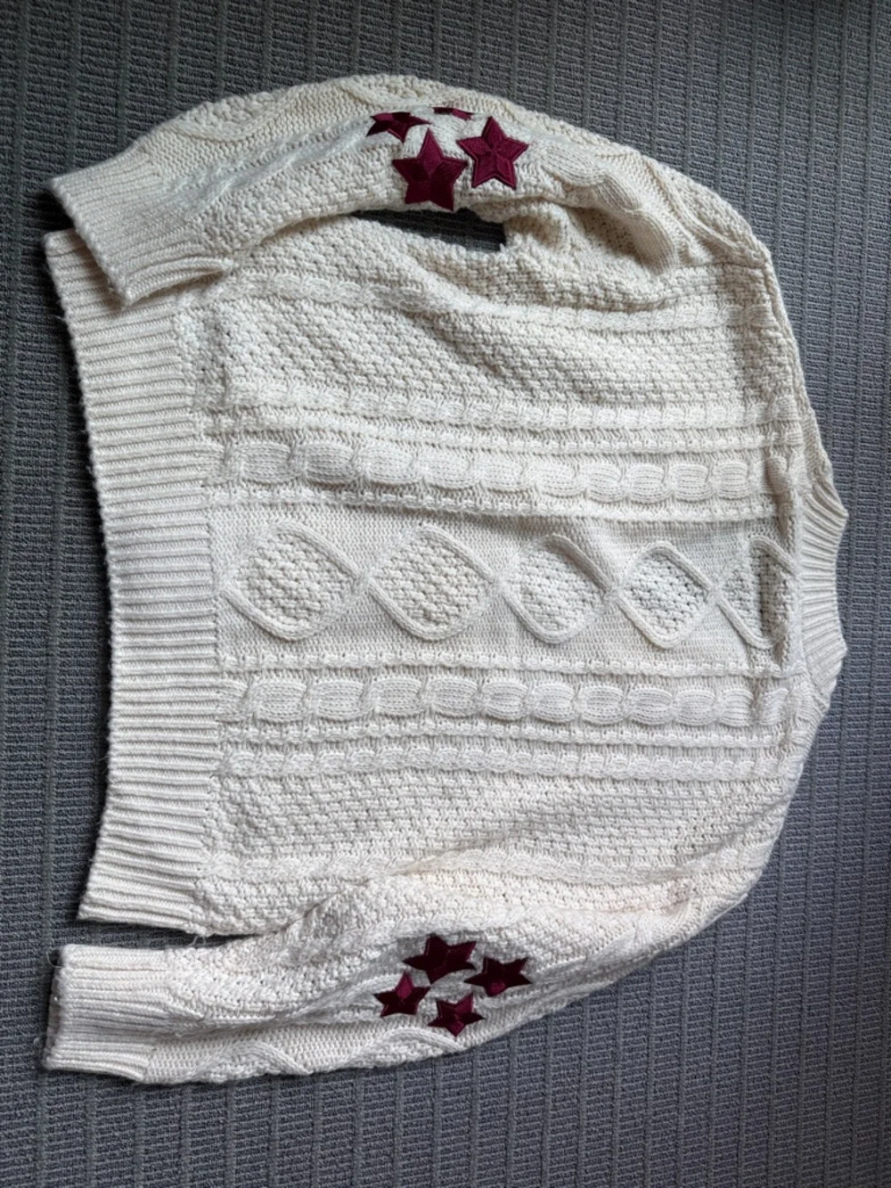 Taylor Swift Red TV cardigan star patches authentic XS/s 🎾 - Picture 5 of 5